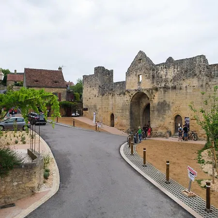 De La Porte Des Tours