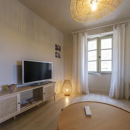 De La Porte Des Tours Apartamento *
